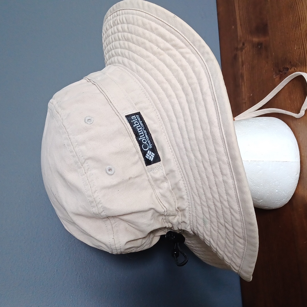 Columbia hat - Picture 11 of 11
